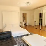 Chez Pierre- Between City Hall And Saint Paul